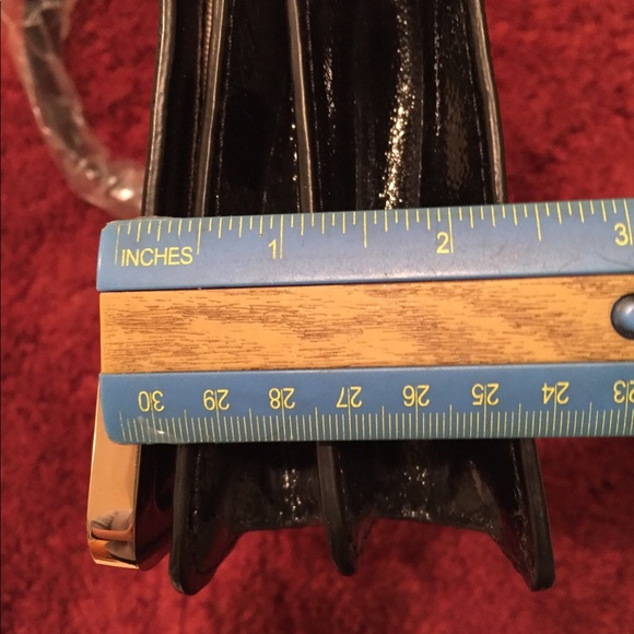 NWT Ann Taylor zebra print bag - Picture 8 of 8